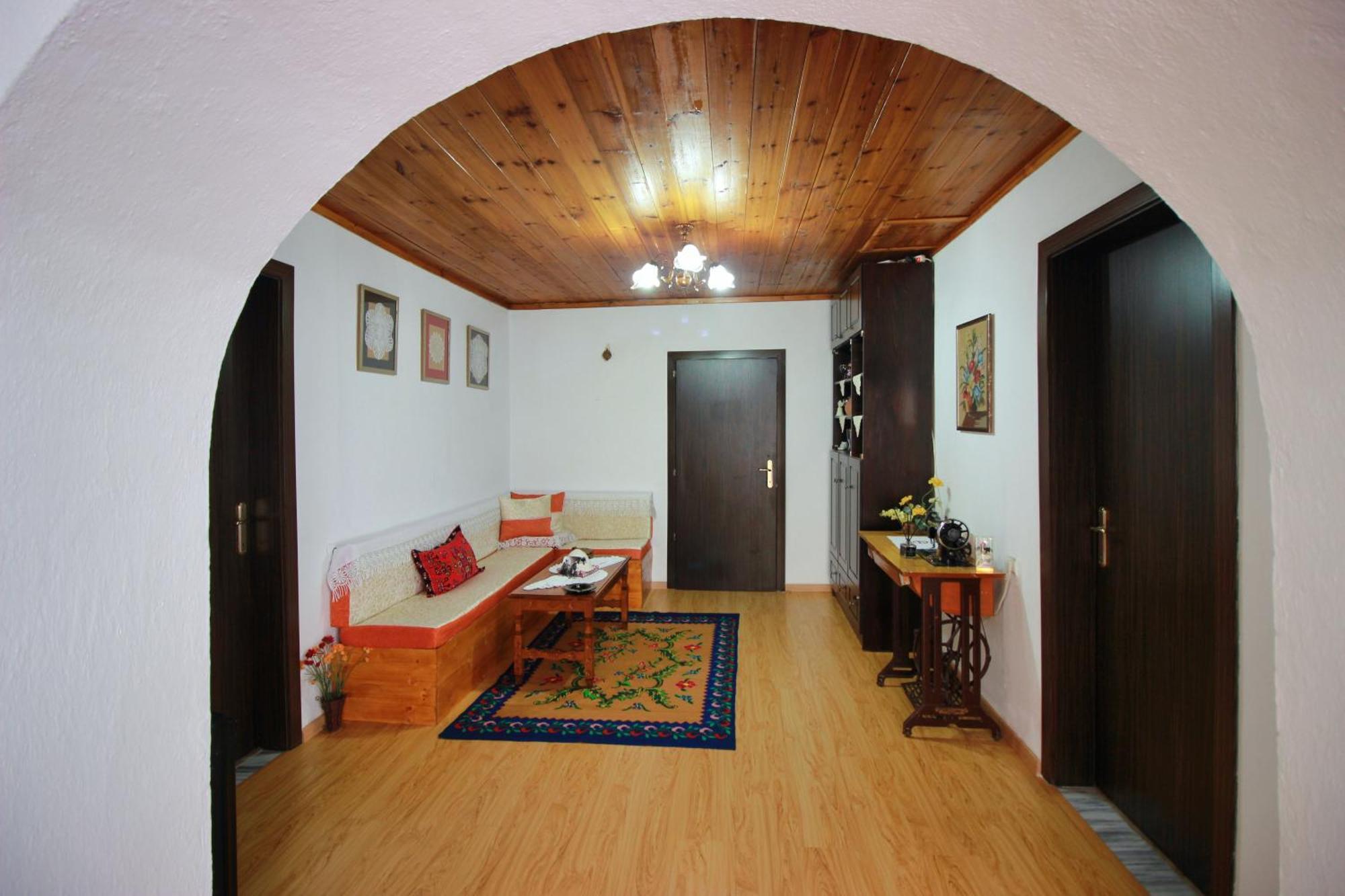 Guest House Denis Gjirokastër Exteriér fotografie